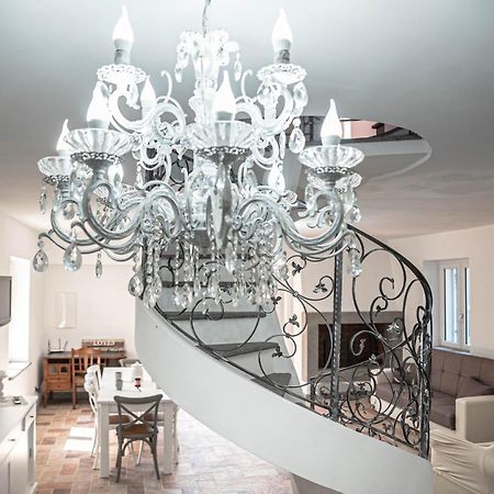 Luxury Villa Arianna Tarano 外观 照片