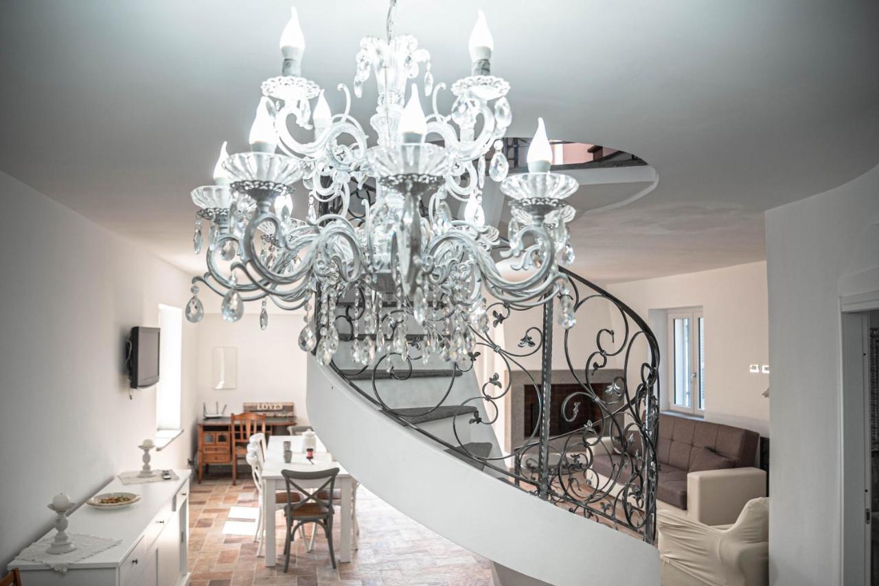 Luxury Villa Arianna Tarano 外观 照片