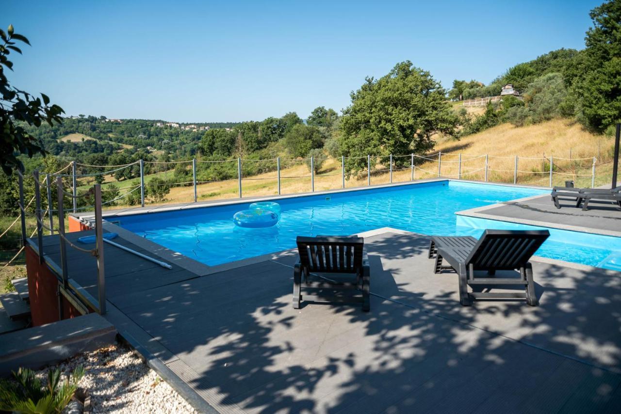 Luxury Villa Arianna Tarano 外观 照片