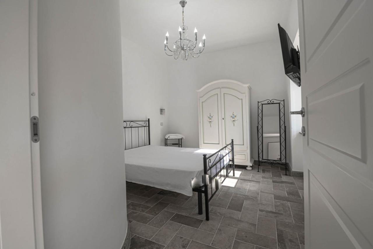 Luxury Villa Arianna Tarano 外观 照片