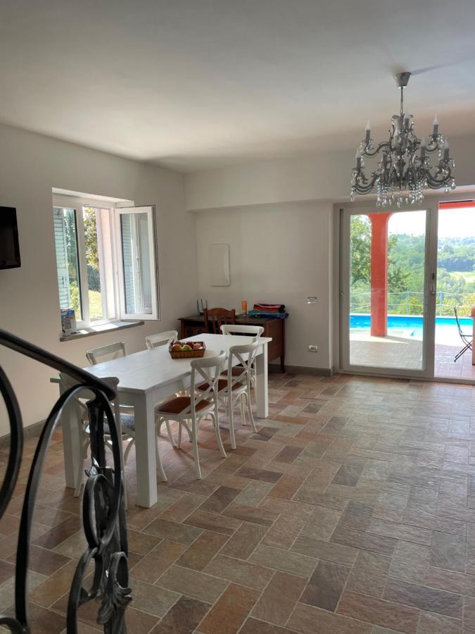 Luxury Villa Arianna Tarano 外观 照片