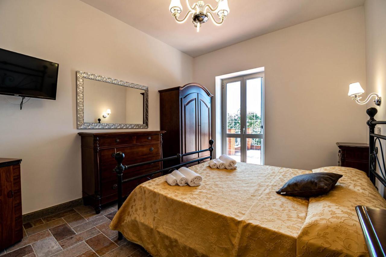 Luxury Villa Arianna Tarano 外观 照片