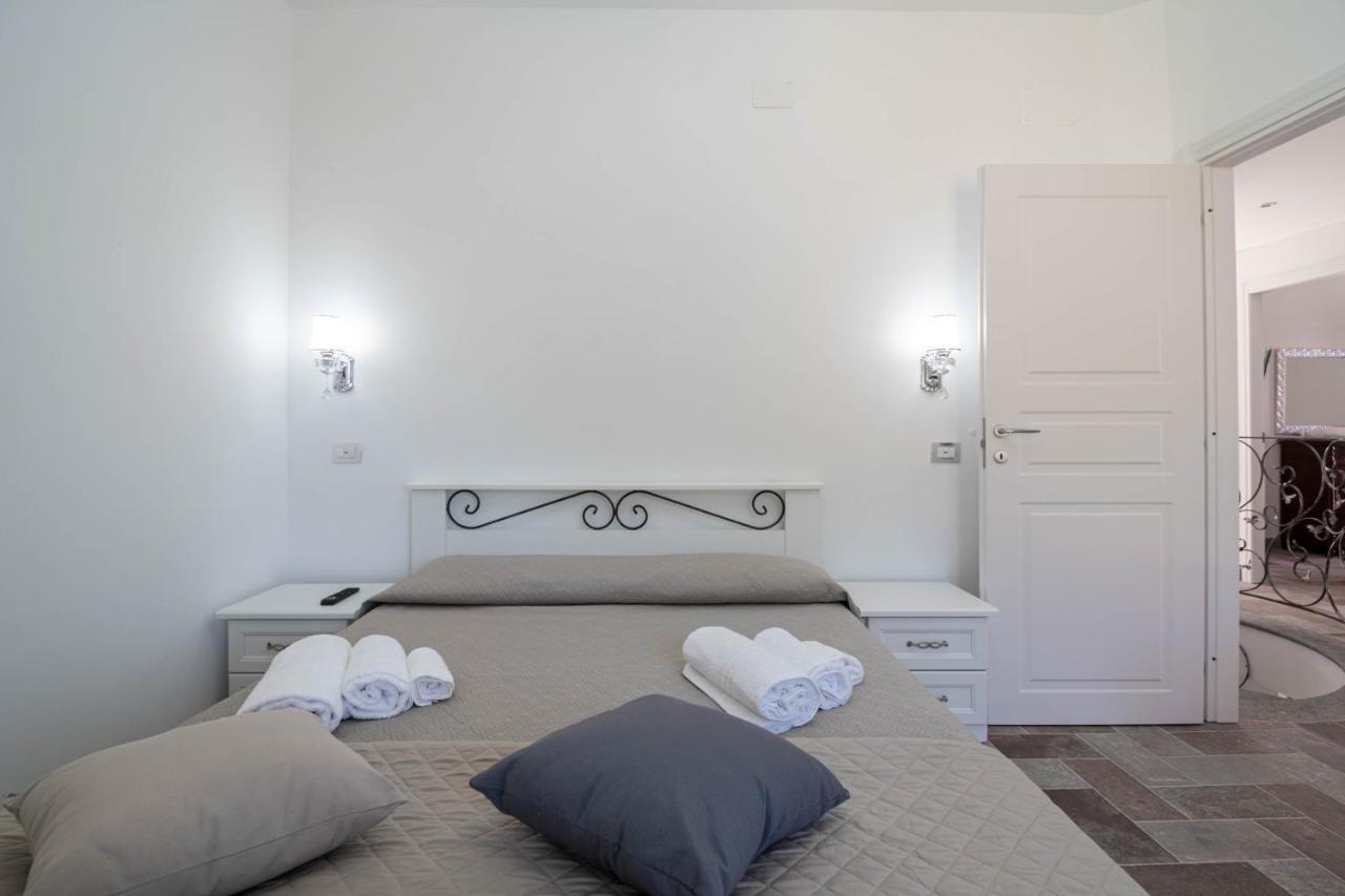 Luxury Villa Arianna Tarano 外观 照片
