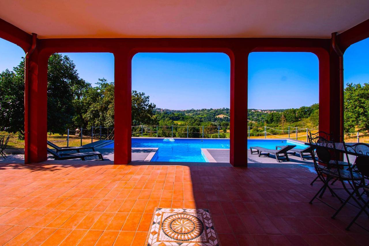 Luxury Villa Arianna Tarano 外观 照片